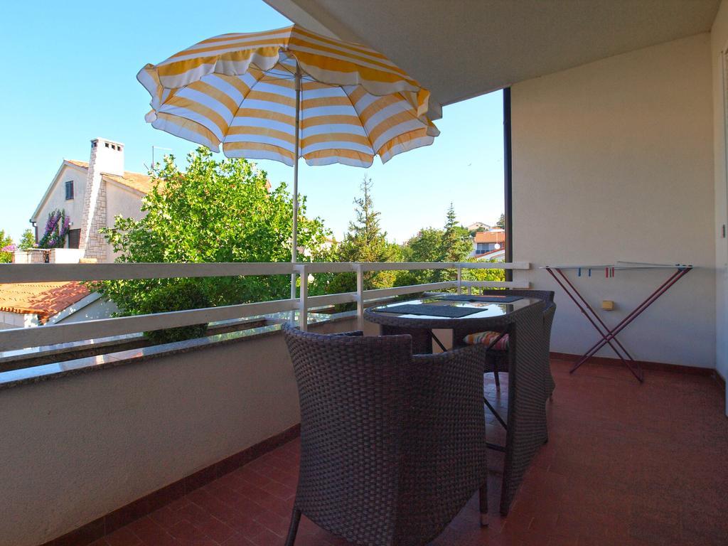 Apartments Zorka 1421 Pjescana Uvala Luaran gambar