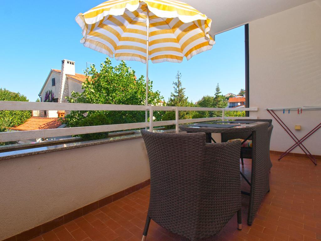 Apartments Zorka 1421 Pjescana Uvala Luaran gambar
