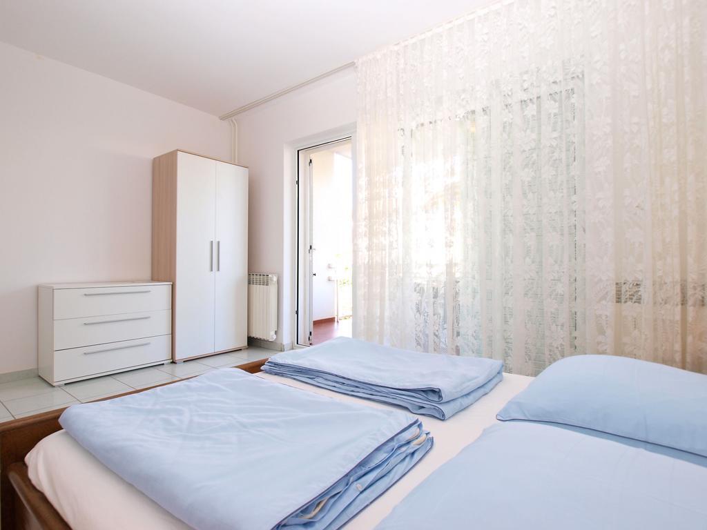 Apartments Zorka 1421 Pjescana Uvala Luaran gambar
