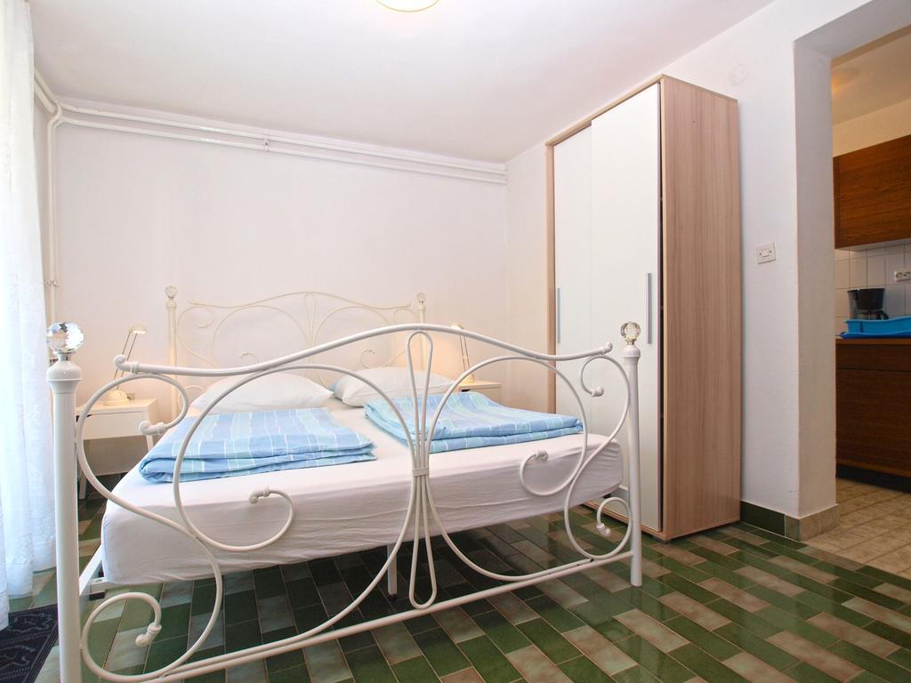 Apartments Zorka 1421 Pjescana Uvala Luaran gambar