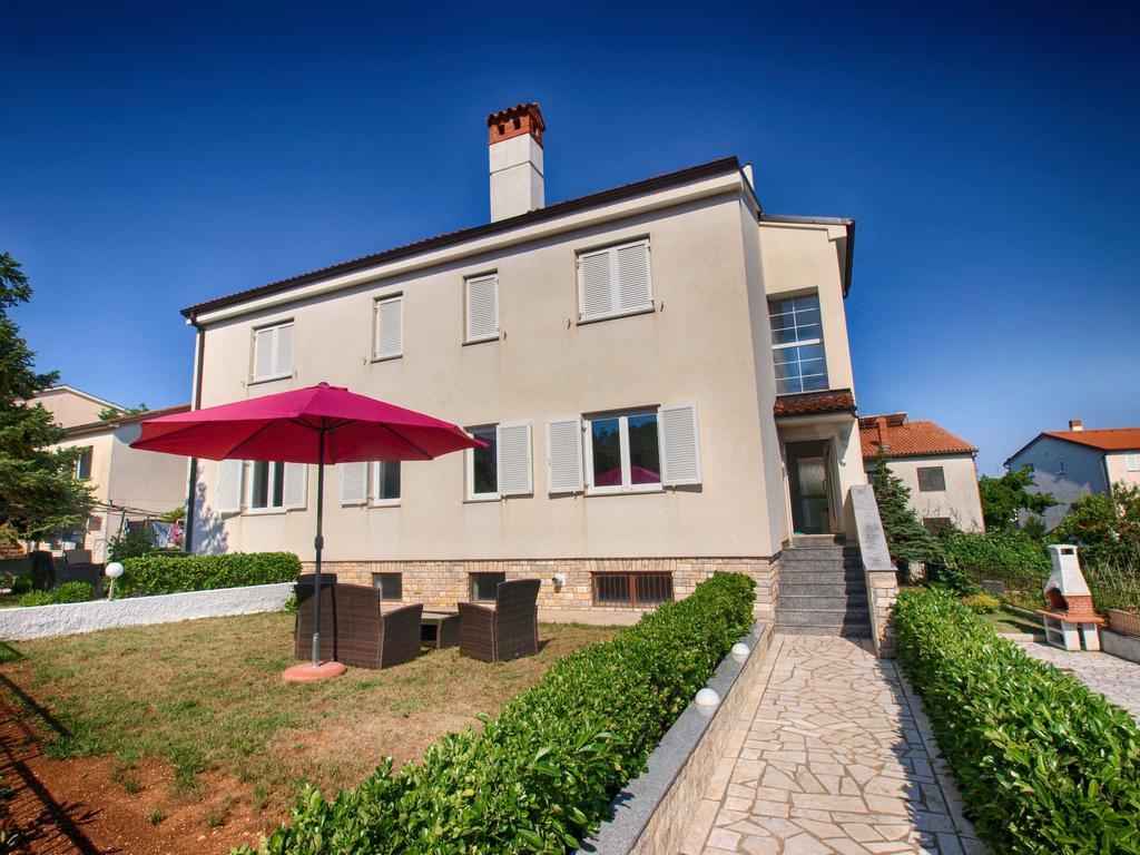 Apartments Zorka 1421 Pjescana Uvala Luaran gambar